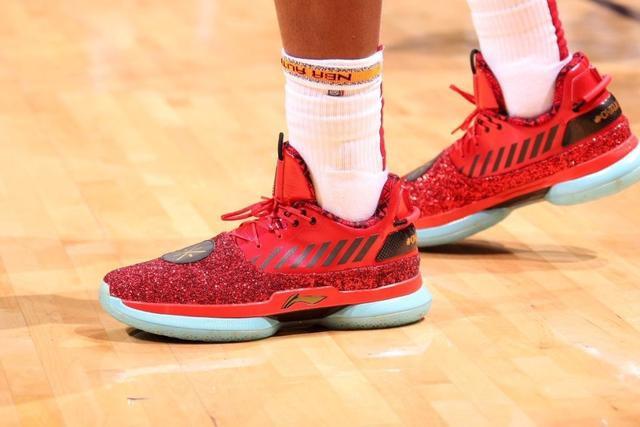 库里31+11库明加25分保罗11分 勇士力克尼克斯